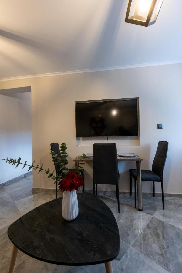 K&M Villas Nea Kallikrateia ภายนอก รูปภาพ