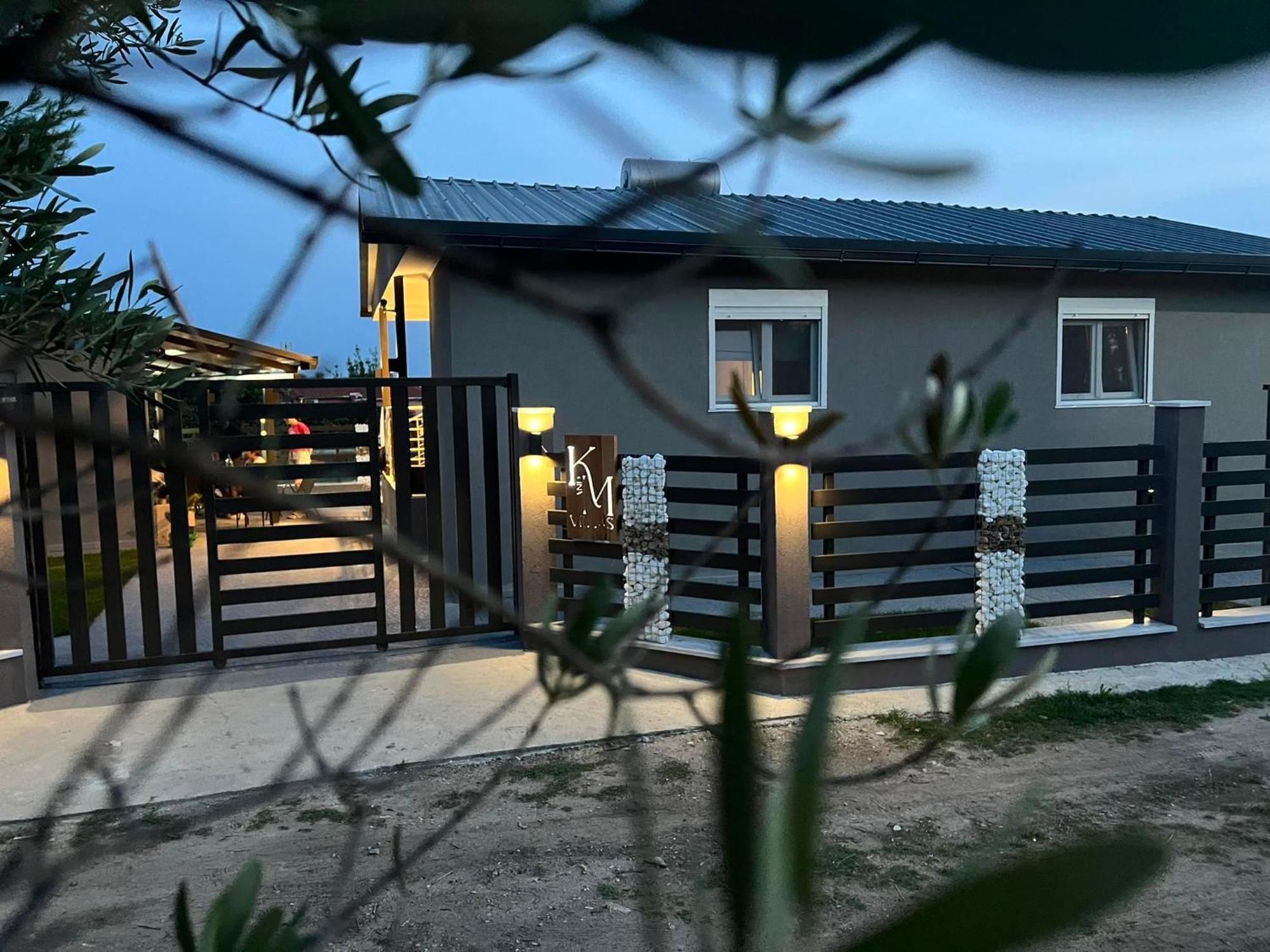 K&M Villas Nea Kallikrateia ภายนอก รูปภาพ
